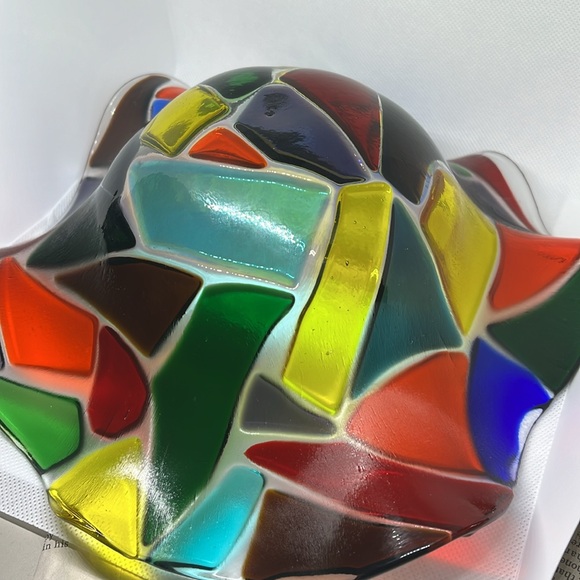 Fused art glass bowl - Picture 7 of 15
